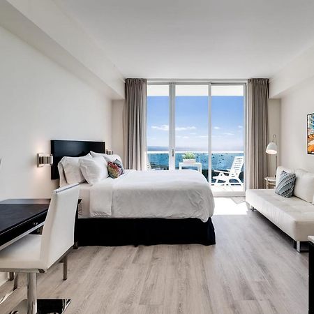 Ocean View Balcony Steps From Restaurants, Peacock Park & Marina Villa Miami Exterior photo