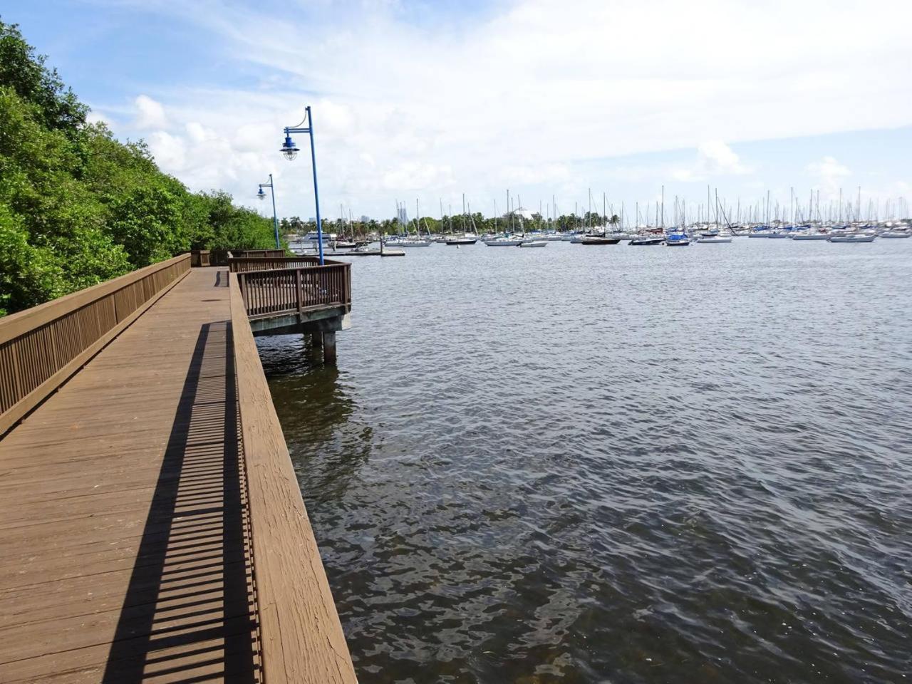 Ocean View Balcony Steps From Restaurants, Peacock Park & Marina Villa Miami Exterior photo